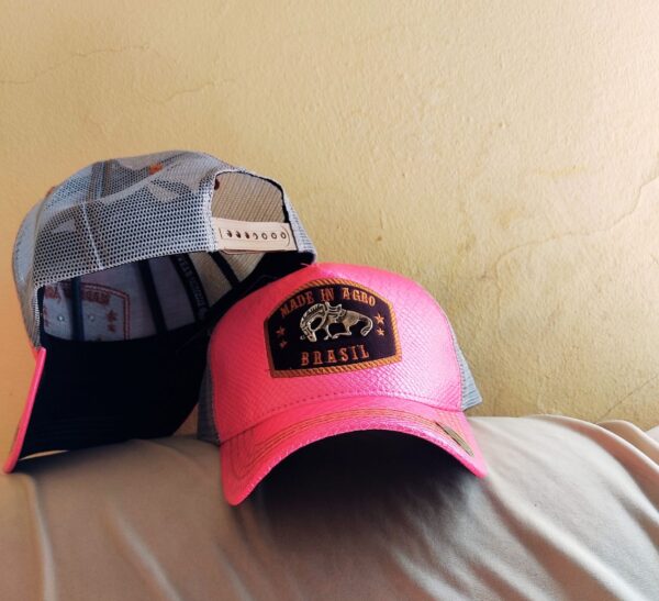 Boné Premium :Made im agro brasil Rosa.